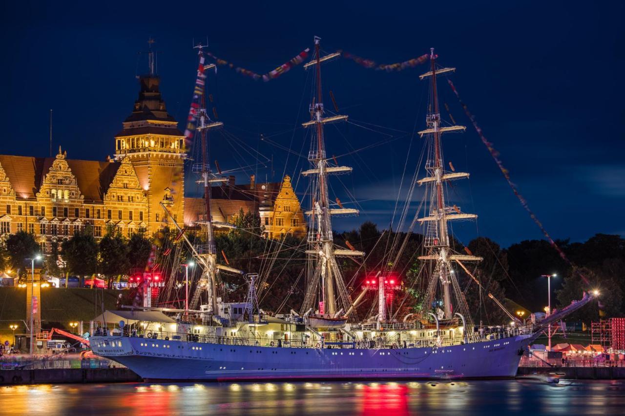 Park Hotel Szczecin Bagian luar foto