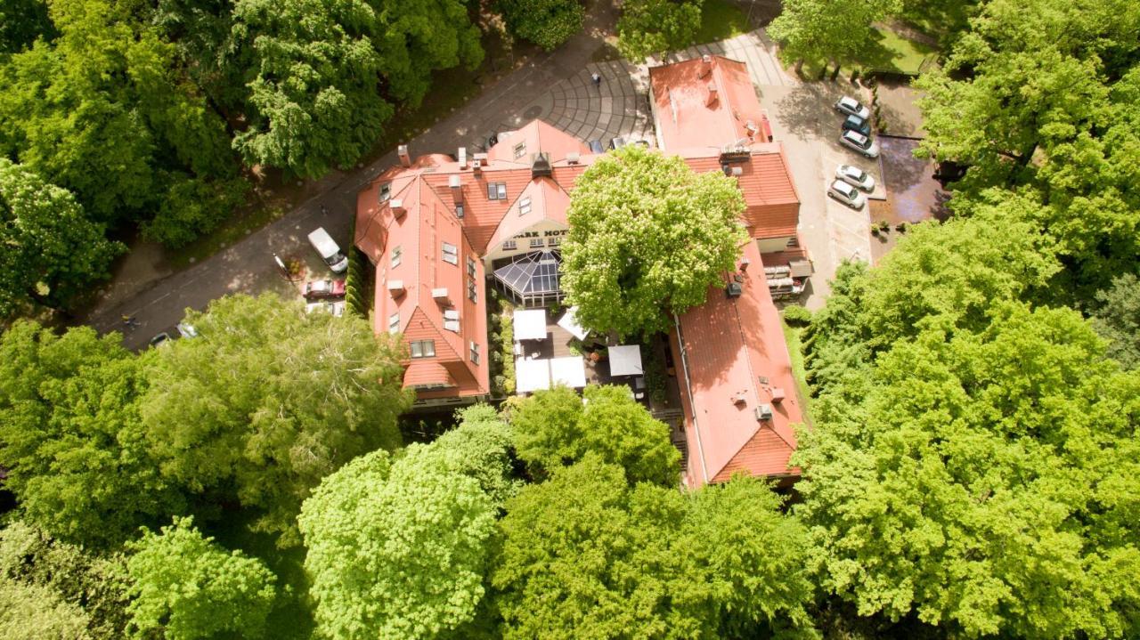 Park Hotel Szczecin Bagian luar foto