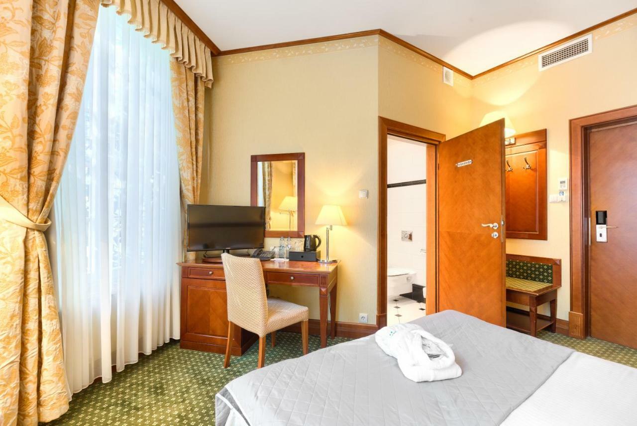 Park Hotel Szczecin Bagian luar foto